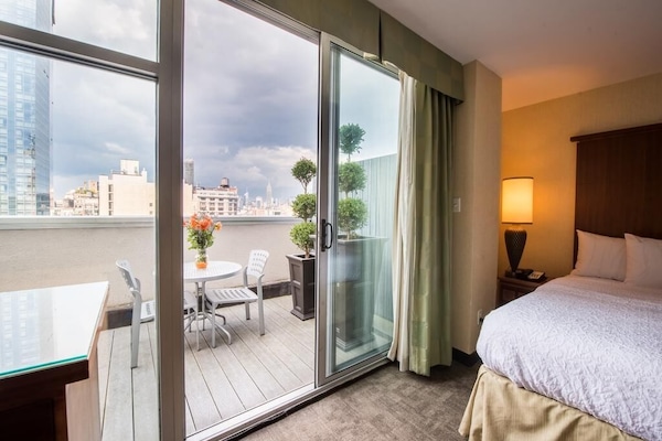 Deluxe Suite, 1 King Bed, Terrace, City View | Terrace/patio