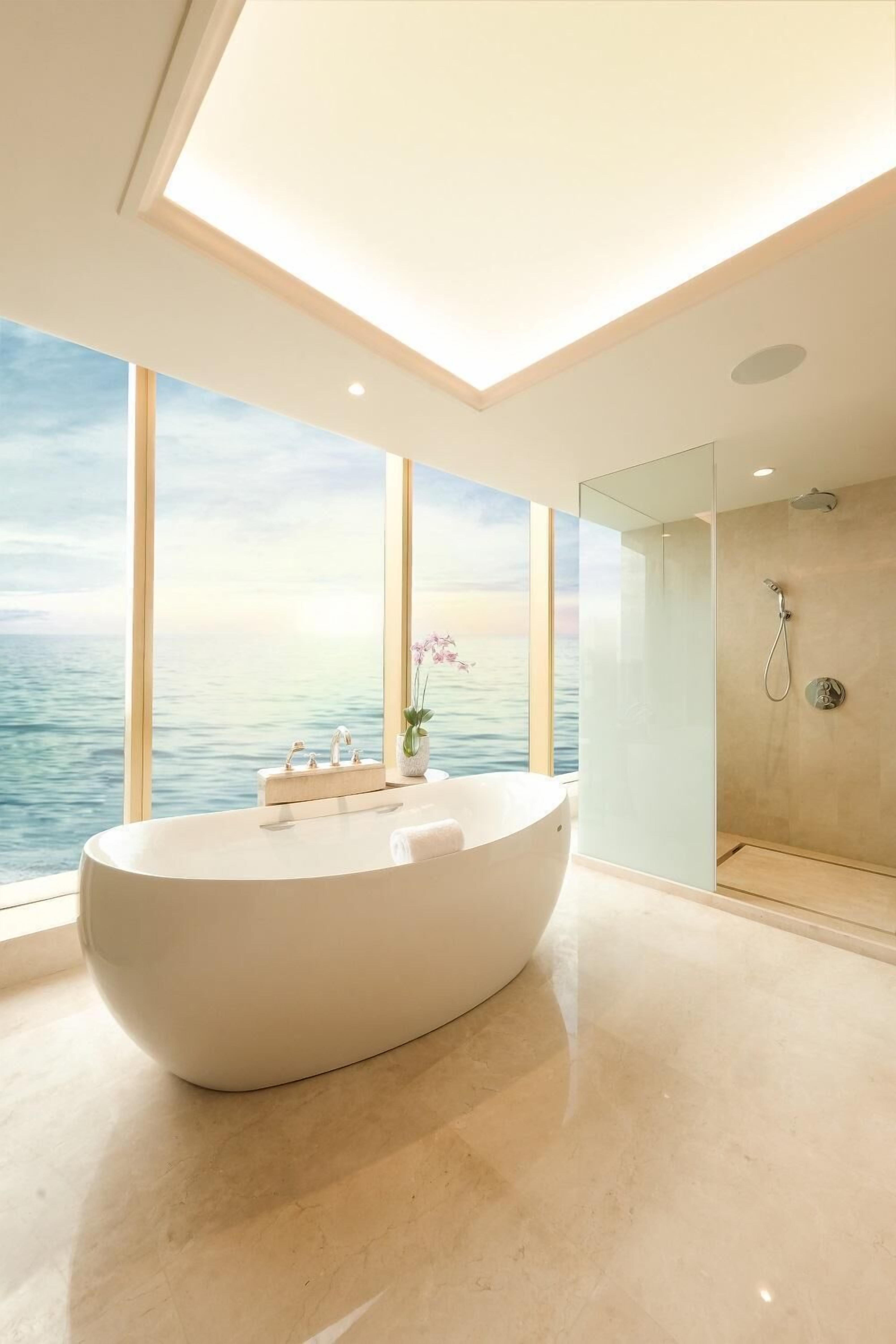 Bathtub