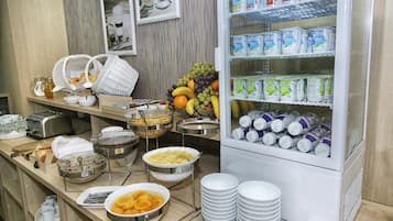Morgenmadsbuffet hver dag (5 EUR pr. person)