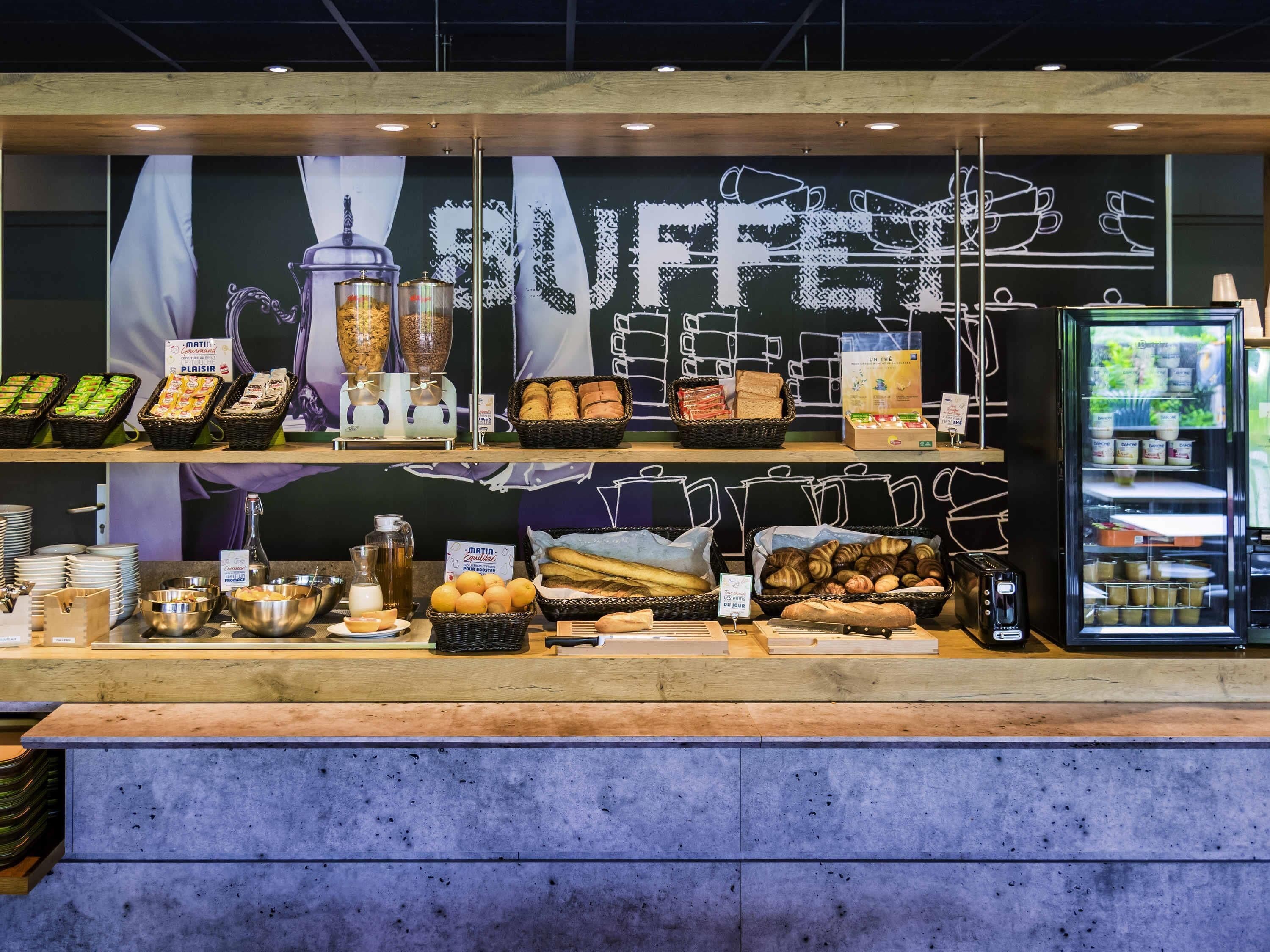 Daily continental breakfast for a fee