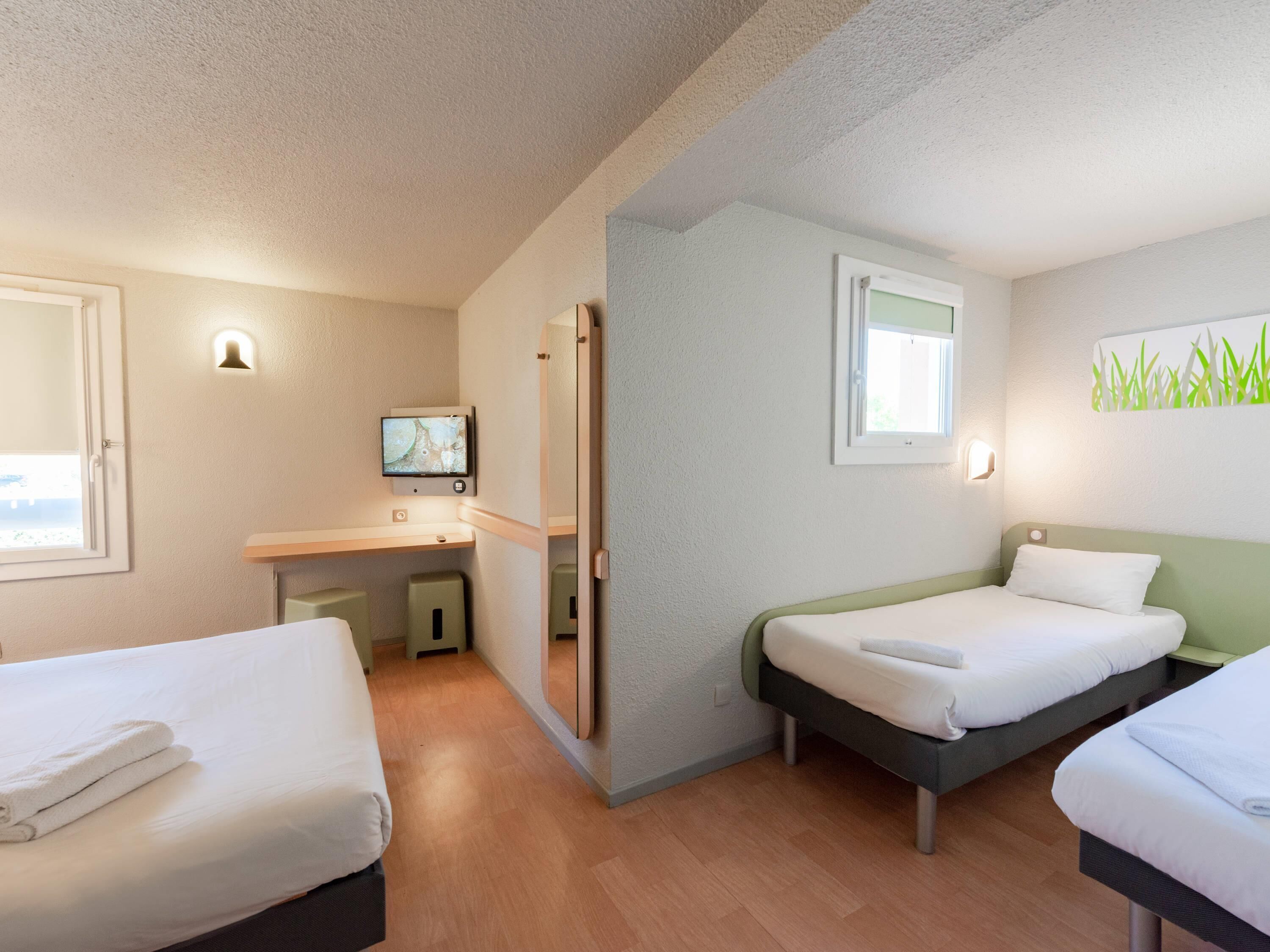 Family Room, 2 Double Beds | Desk, soundproofing, iron/ironing board, free rollaway beds
