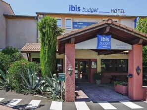 Exterior - ibis budget Avignon Nord Le Pontet (Le Pontet)