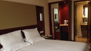 In-room safe, WiFi (free) - Greentree Inn Suzhou Heshan Business Hotel (Suzhou)
