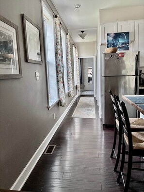 Dining - Come stay in STL’s little Italy, ‘The Hill' NBHD (St. Louis)