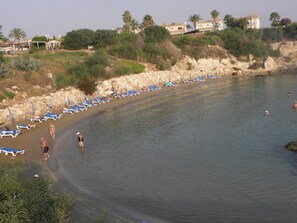 Beach - Apartment In a New Luxury Resort next to kaparis beaches (kapparis, Paralimni)