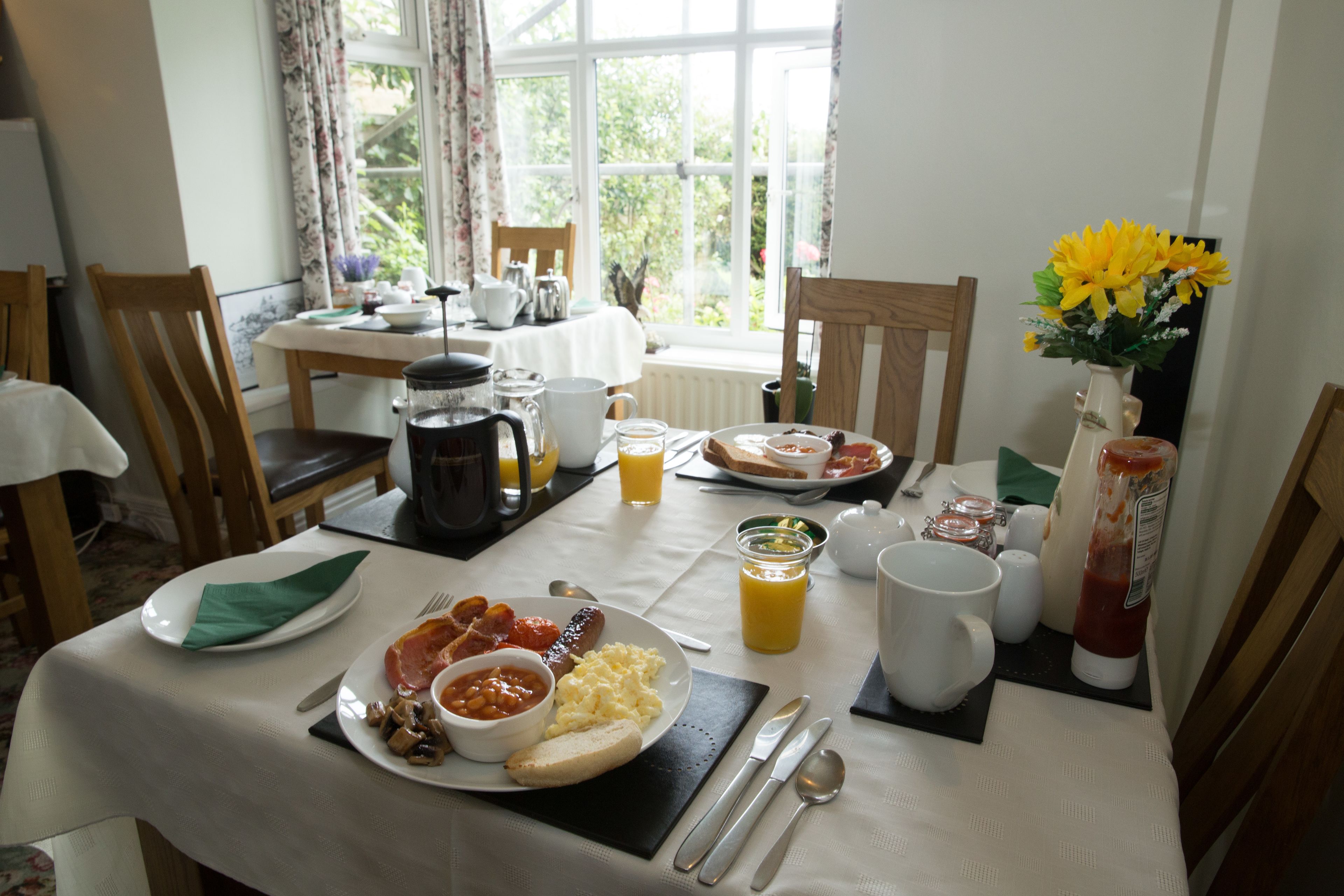 Free daily cooked-to-order breakfast