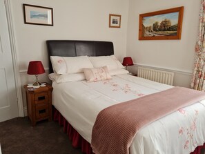 Double Room, Ensuite | Free WiFi, bed sheets - Rowan Tree House B&B (Whitby)