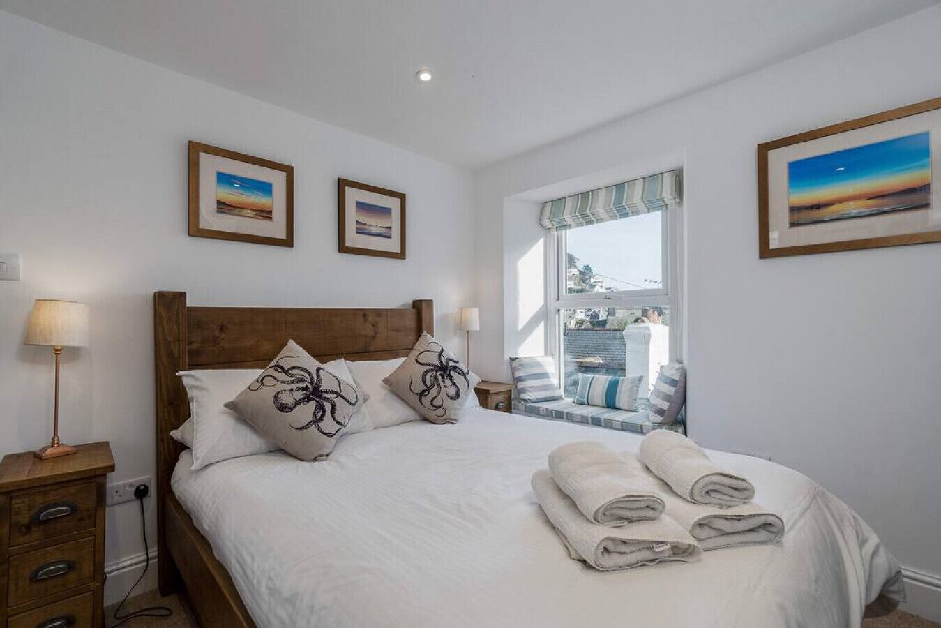 4 bedrooms, iron/ironing board, free WiFi