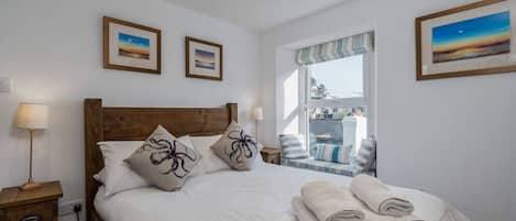 4 chambres, fer et planche à repasser, Wi-Fi gratuit