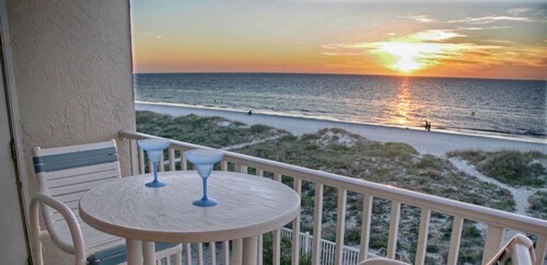 Marquise 204 Beachfront 2br, 2 Bath condo-Directly on Beach!