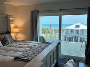 3 bedrooms, iron/ironing board, travel crib, free WiFi