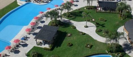 Piscine extérieure, piscine chauffée