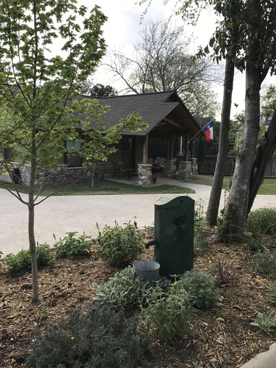 Carol's Cottage  in the quaint Methodist Encampment neighborhood