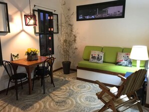 Living area - Comfortable and Peaceful stay in Monteverde (Monteverde)