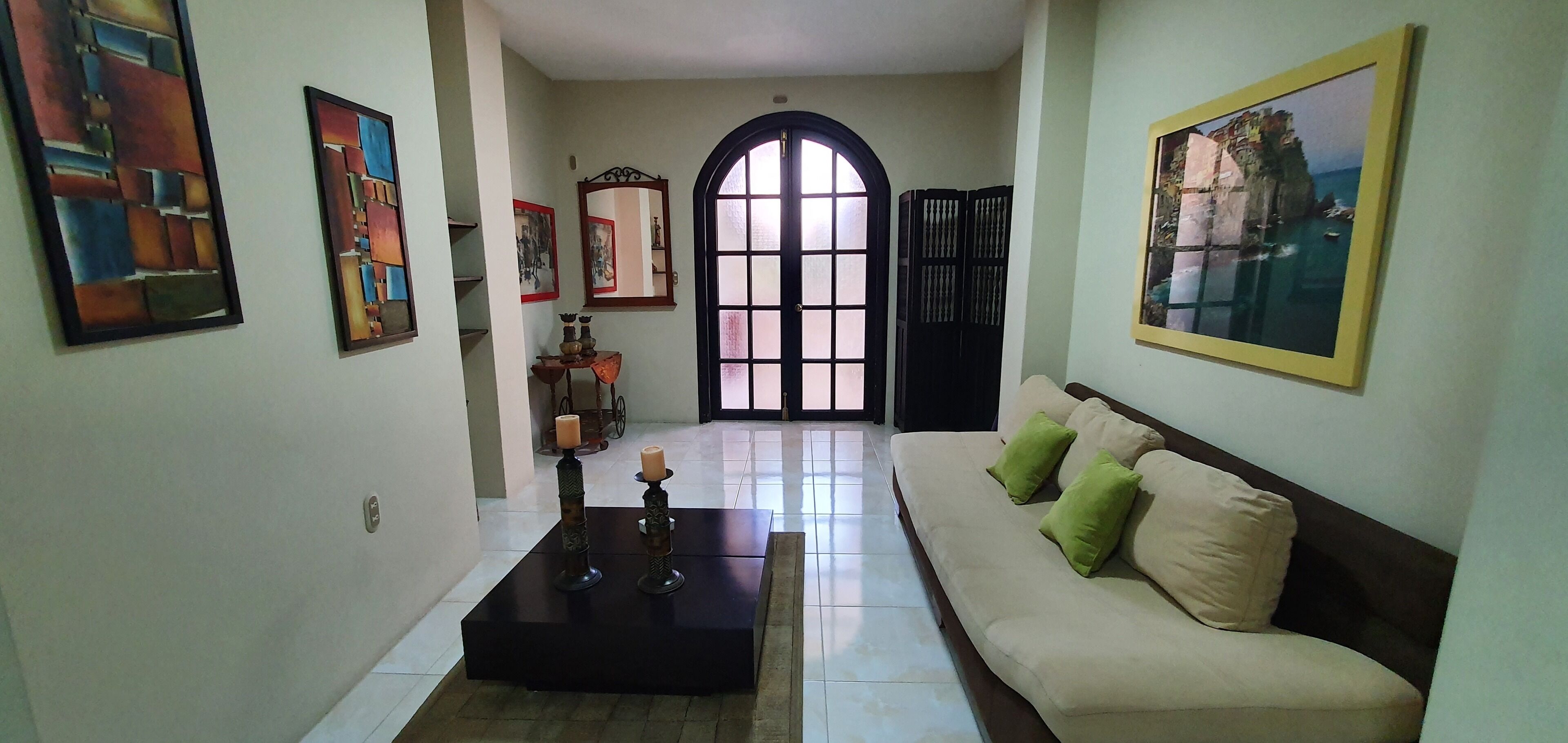 Family Apartment, 2 Bedrooms | Living room | 32-inch Smart TV with digital channels, TV, Netflix