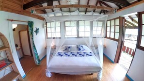 Comfort Double Room, 1 King Bed (Apetahi) | Premium bedding, bed sheets - Fare Oviri Lodge (Raiatea)