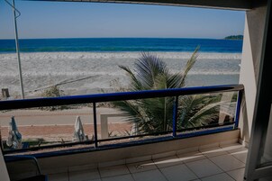 Quarto quádruplo panorâmico, vista para o mar | Vista do quarto