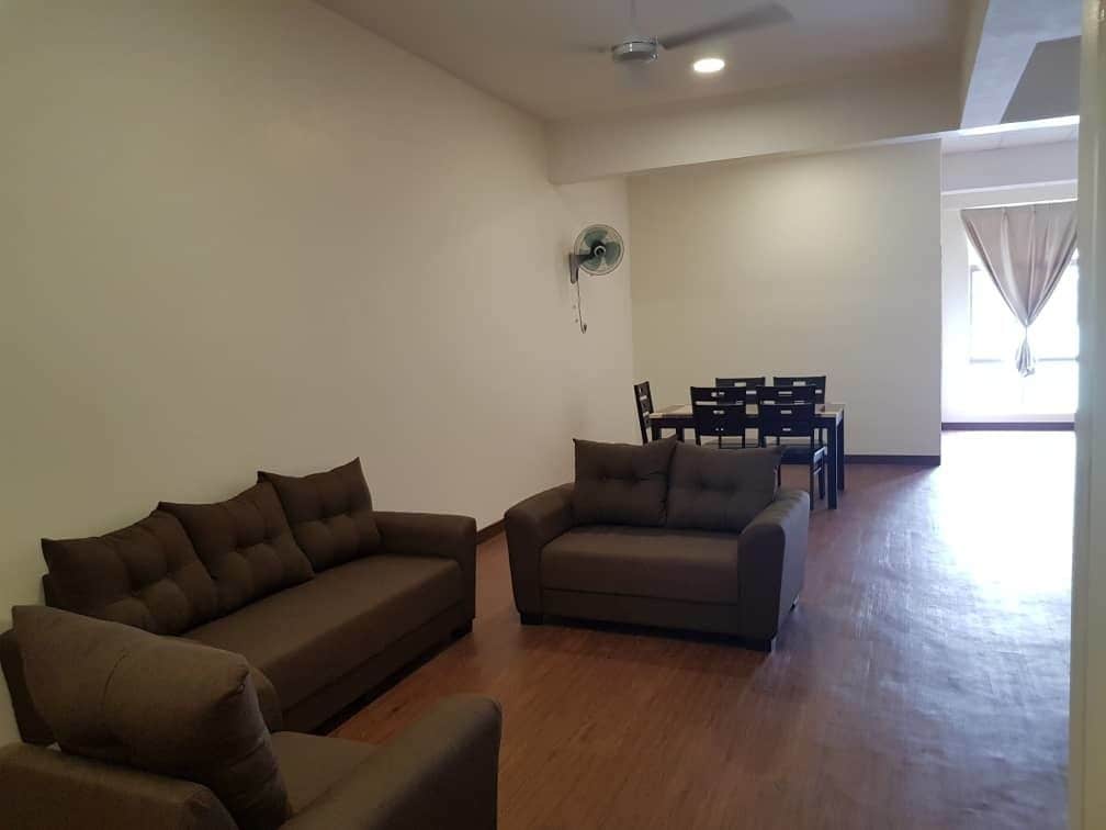 Apartamento, 3 quartos | Quartos à prova de som, ferros/tábuas de passar roupa, Wi-Fi de cortesia