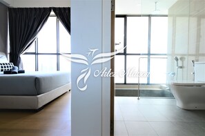 Departamento básico, 2 habitaciones, balcón, vista a la ciudad | 1 habitación, tabla de planchar con plancha y wifi gratis 