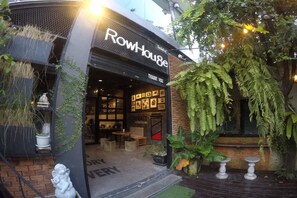 Property entrance - Rowhou8e Hostel Huahin (Hua Hin)