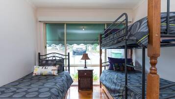 وحدة سكنية متصلة - ٣ غرف نوم | 3 عدّة غرف نوم ومكواة/لوح كي