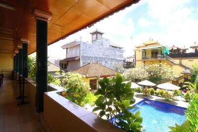 Dua Dara Inn Kuta