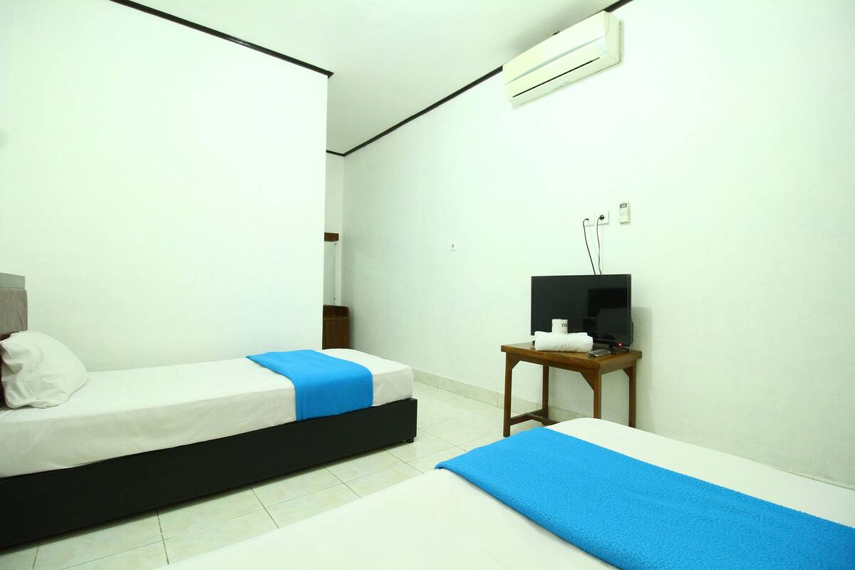 Superior with Aircond | WiFi (free)