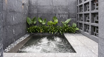 Bañera de hidromasaje exterior