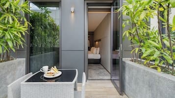 Chambre Deluxe avec lits jumeaux, balcon | Terrasse/Patio