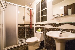 Bathroom - Happy Hi B&B (Taitung)
