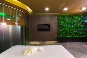 Blackout curtains, soundproofing, free WiFi, bed sheets - Sweety Resort (Bang Phli)