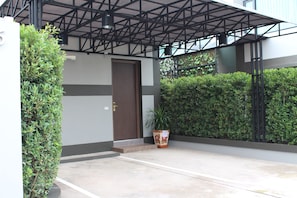 บริเวณภายนอก