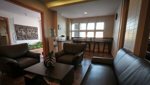 Sala de estar en el lobby