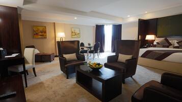 Minibar, in-room safe, desk, laptop workspace