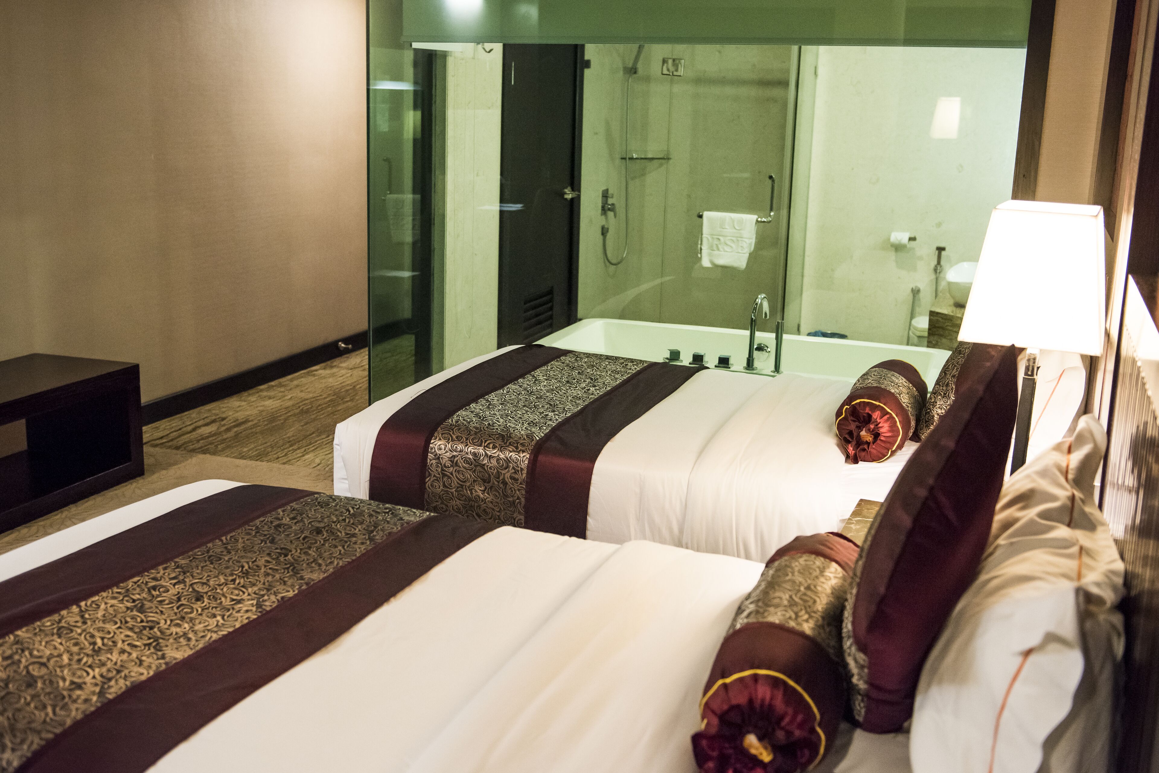 1 bedroom, premium bedding, minibar, in-room safe