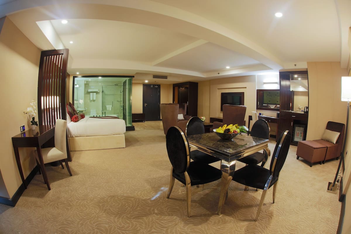 Phòng Suite Executive | 1 phòng ngủ, bộ đồ giường cao cấp, minibar, két bảo mật tại phòng