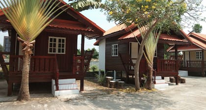 Raveekan Resort