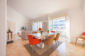 Superior Apartment, 2 Bedrooms, Balcony, Mezzanine | Living area | Flat-screen TV - Citybreak-Apartments Sá da Bandeira (Porto)