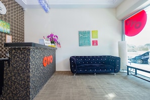 Reception - OYO 89981 Nyamanya Hotel (Kuantan)