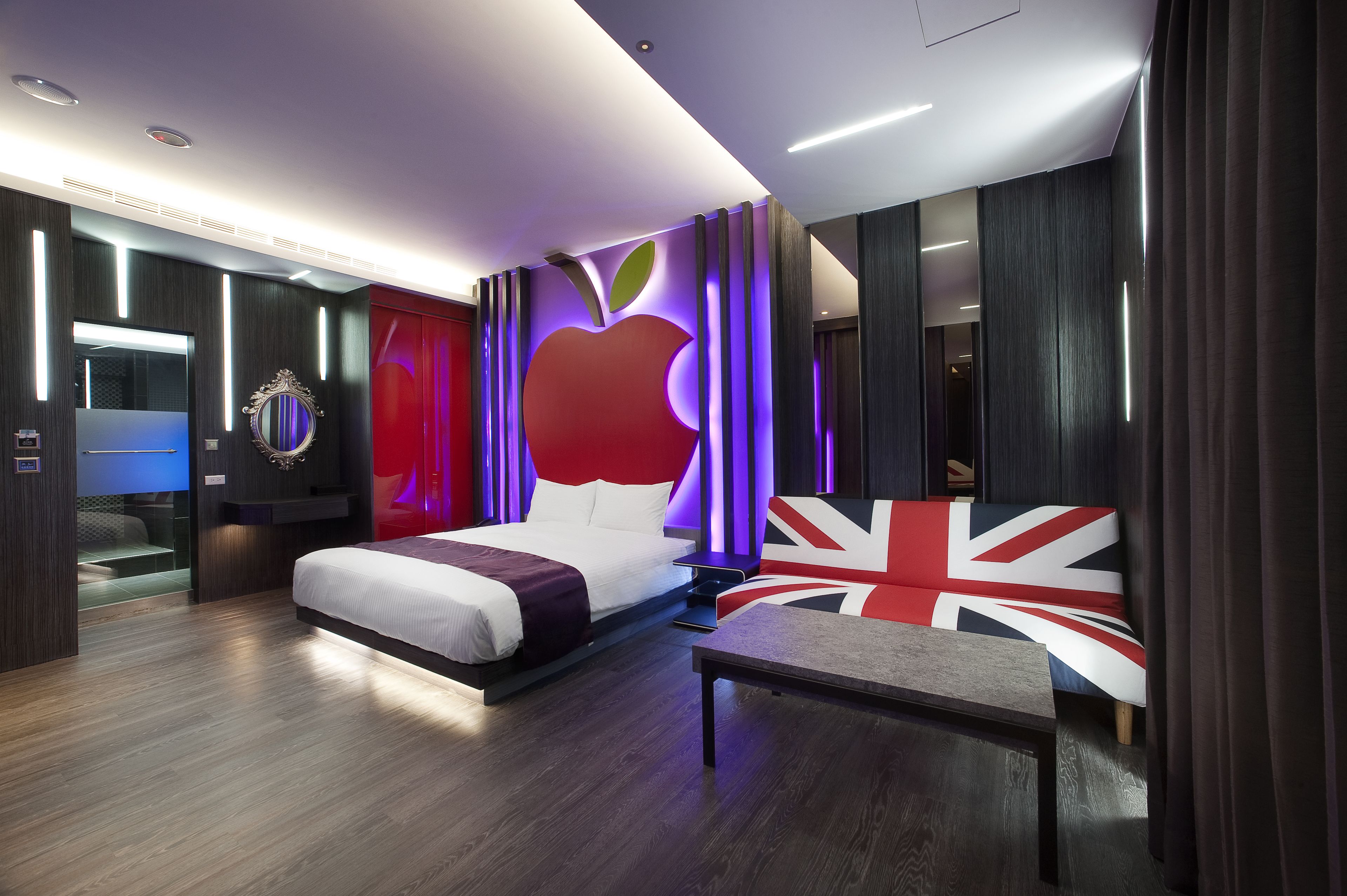 luxury double room (with garage) | premium bedding, desk, blackout curtains, soundproofing