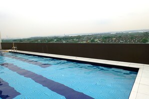 Outdoor pool - D'Carlton Resort (Masai)