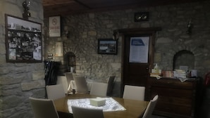 Flat-screen TV - Guney Konak (Safranbolu)