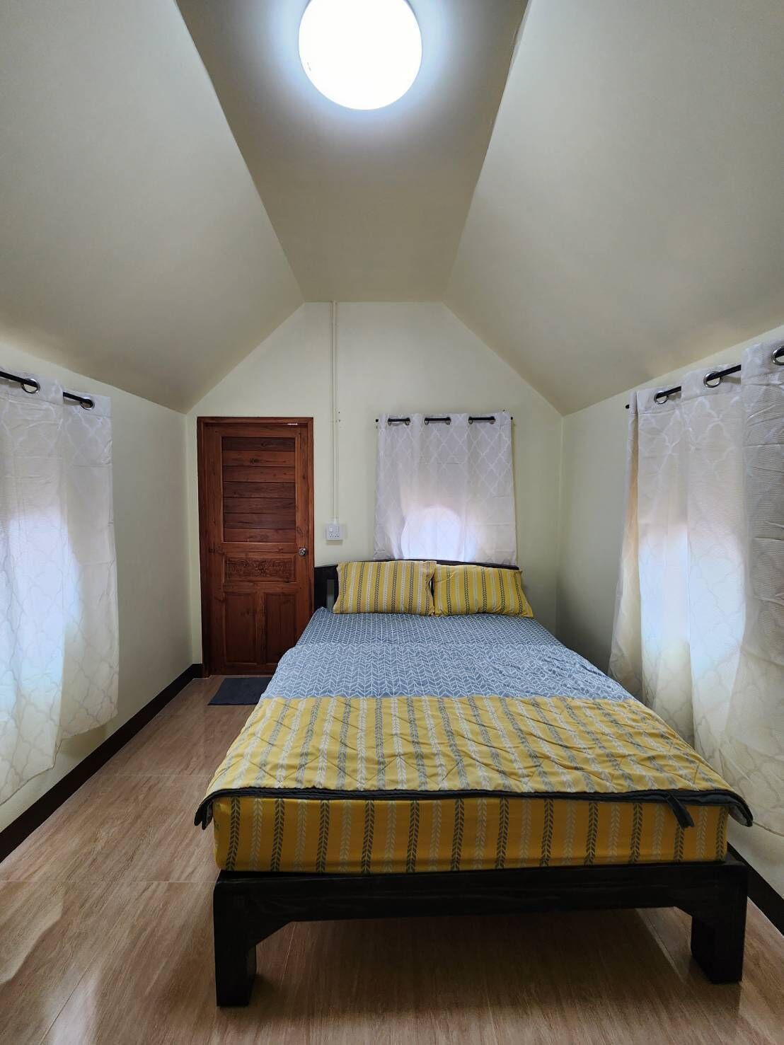 Standard Studio Suite | Free WiFi, bed sheets