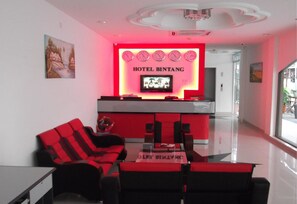 Lobby sitting area - Hotel Bintang (Kuala Lumpur)