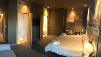 Habitació doble superior | Caixa forta a l'habitació, escriptori i habitacions insonoritzades