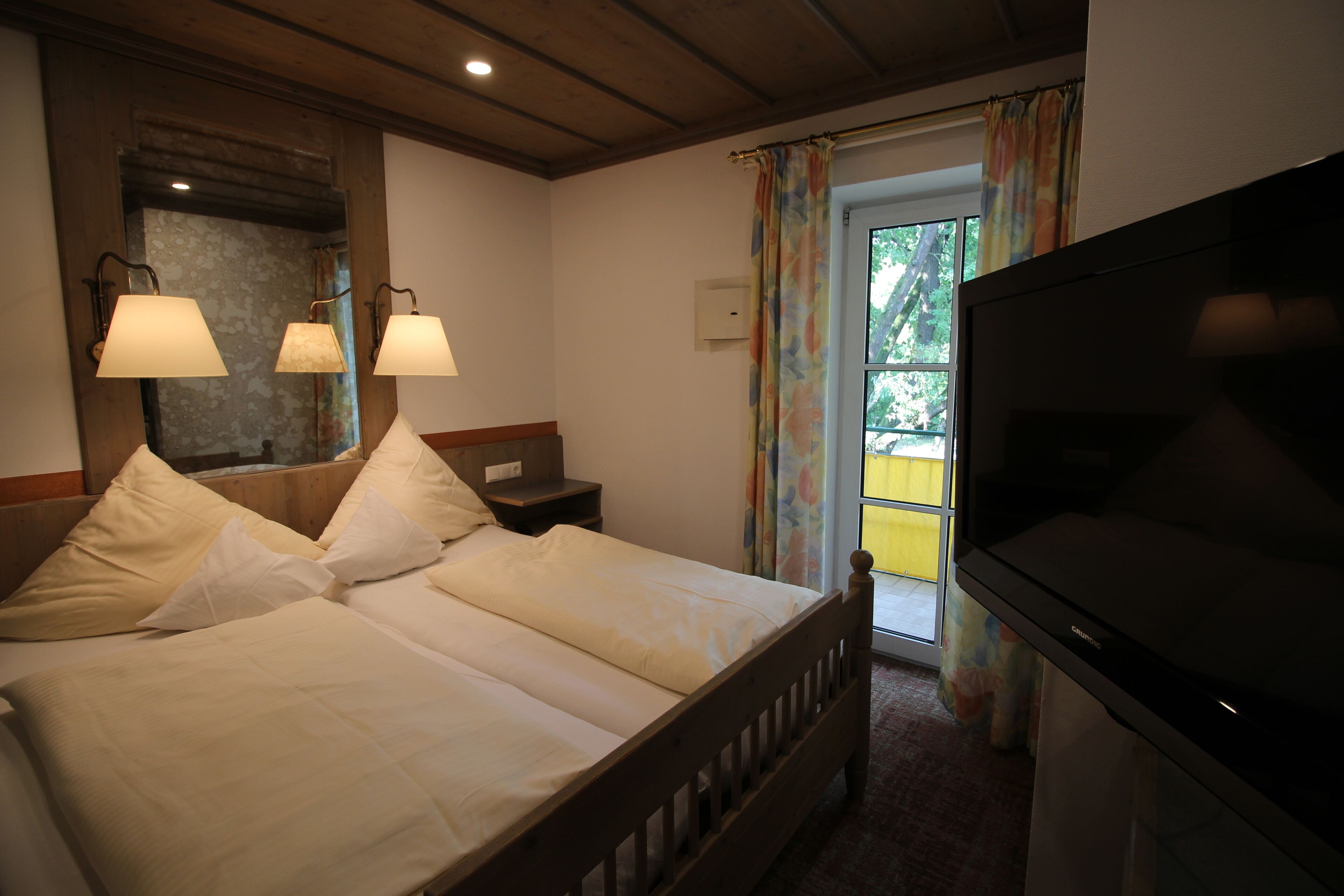 deluxe double room, balcony | 1 bedroom, premium bedding, minibar, in-room safe
