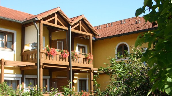 숙박 시설 정면