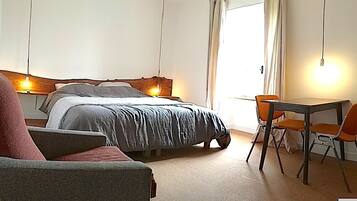 1 bedroom, desk, soundproofing, free WiFi