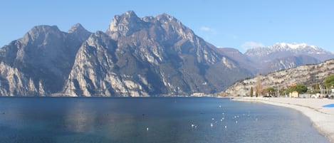 Superior Room, Lake View