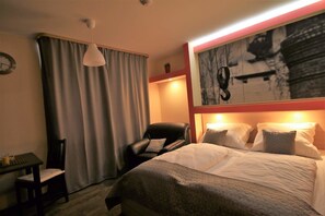 Comfort Studio Suite, Kitchenette | In-room safe, blackout drapes, soundproofing, free WiFi - Penzion U Admirála (Kladno)